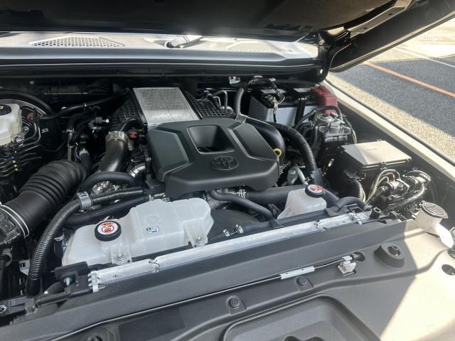 Ref:AUX-22942321 TOYOTA LAND CRUISER 250 2024 6 Ref:AUX-22942321 TOYOTA LAND CRUISER 250 2024 - Image 6