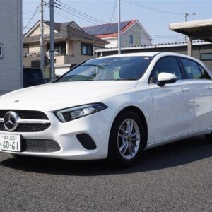 2019 Mercedes Benz A-Class white gasoline used car Japan export