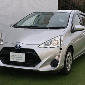 2015 Toyota Aqua silver hybrid used car Japan export