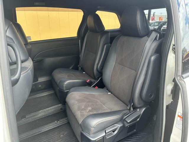 Ref:AUX-22955763 TOYOTA ESTIMA 2017 14 Ref:AUX-22955763 TOYOTA ESTIMA 2017 - Image 14