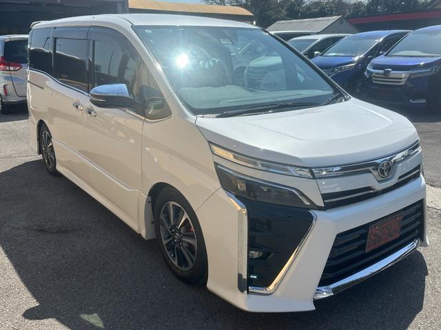 Ref:AUX-22955765 TOYOTA VOXY 2018 17 Ref:AUX-22955765 TOYOTA VOXY 2018 - Image 17