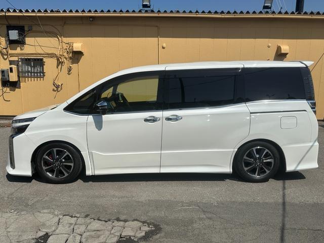 Ref:AUX-22955765 TOYOTA VOXY 2018 19 Ref:AUX-22955765 TOYOTA VOXY 2018 - Image 19