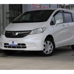 2013 Honda Freed pearl gasoline used car Japan export