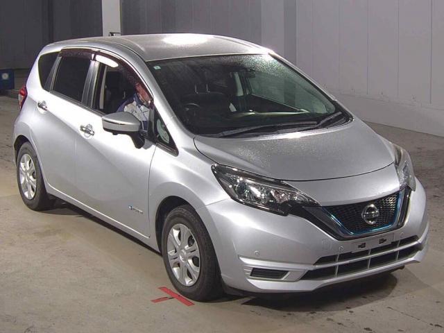 Ref:AUX-22957564 NISSAN NOTE 2017 1 2017 Nissan Note silver gasoline used car Japan export