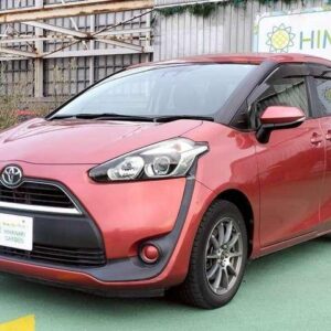 2017 Toyota Sienta pink gasoline used car Japan export