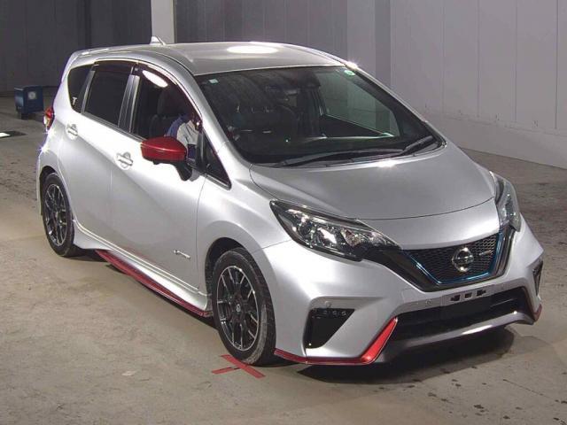 Ref:AUX-22961268 NISSAN NOTE 2018 1 2018 Nissan Note silver gasoline used car Japan export