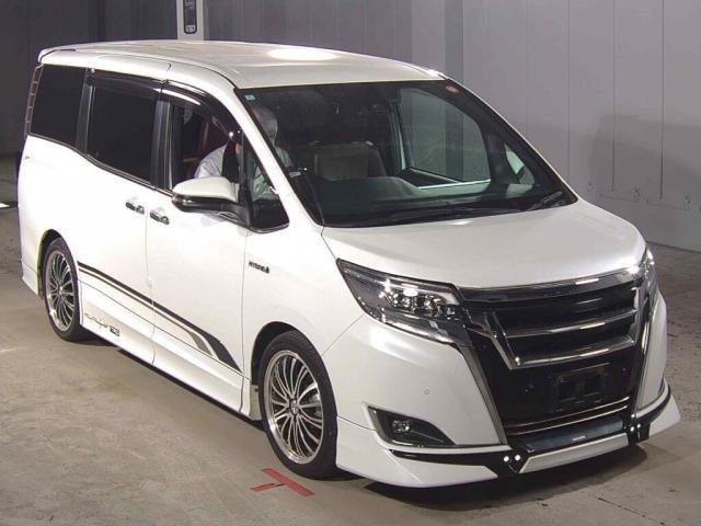 Ref:AUX-22961269 TOYOTA ESQUIRE 2020 4 Ref:AUX-22961269 TOYOTA ESQUIRE 2020 - Image 4