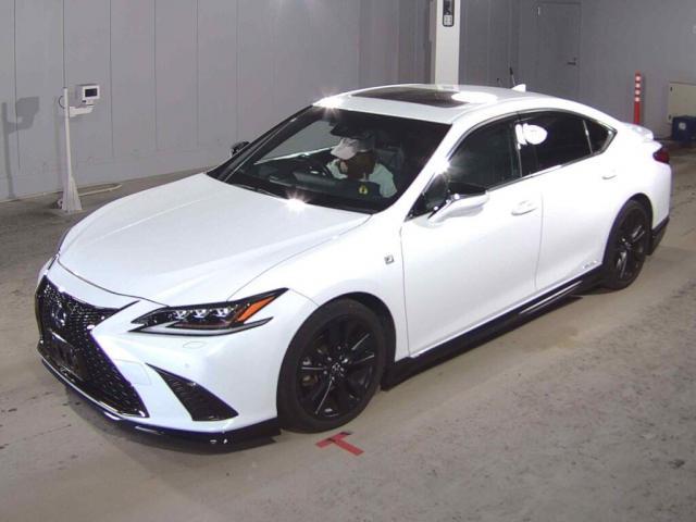 Ref:AUX-22961292 LEXUS ES 2019 5 Ref:AUX-22961292 LEXUS ES 2019 - Image 5