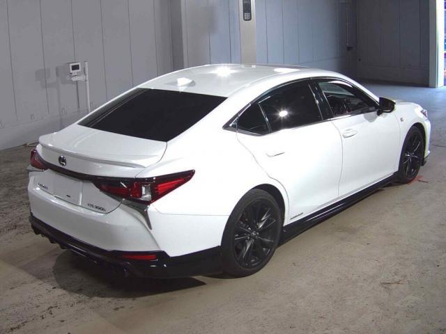 Ref:AUX-22961292 LEXUS ES 2019 6 Ref:AUX-22961292 LEXUS ES 2019 - Image 6