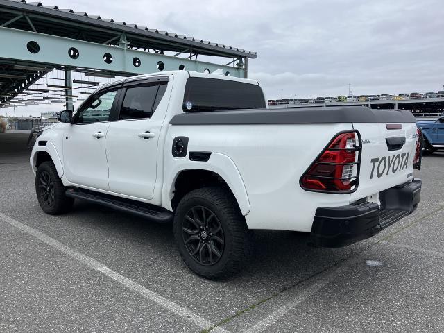 Ref:AUX-22961319 TOYOTA HILUX 2022 2 Ref:AUX-22961319 TOYOTA HILUX 2022 - Image 2