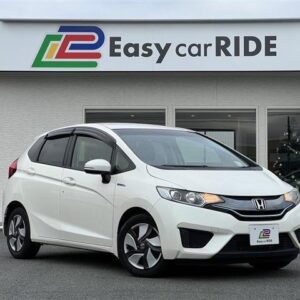 2015 Honda Fit Hybrid pearl gasoline used car Japan export