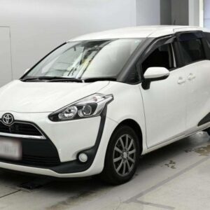 2017 Toyota Sienta pearl gasoline used car Japan export