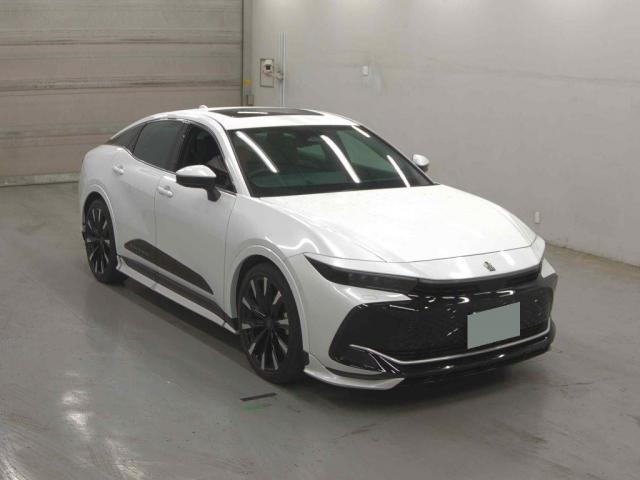 Ref:AUX-22980105 TOYOTA CROWN CROSSOVER 2022 1 2022 Toyota Crown Crossover pearl gasoline used car Japan export