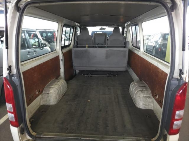 Ref:AUX-22980120 TOYOTA HIACE VAN 2006 4 Ref:AUX-22980120 TOYOTA HIACE VAN 2006 - Image 4