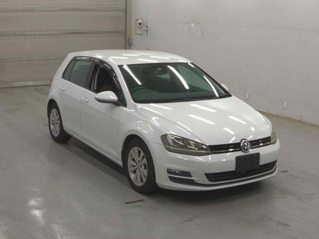 Ref:AUX-22980145 VOLKSWAGEN GOLF 2013 1 2013 Volkswagen Golf white gasoline used car Japan export