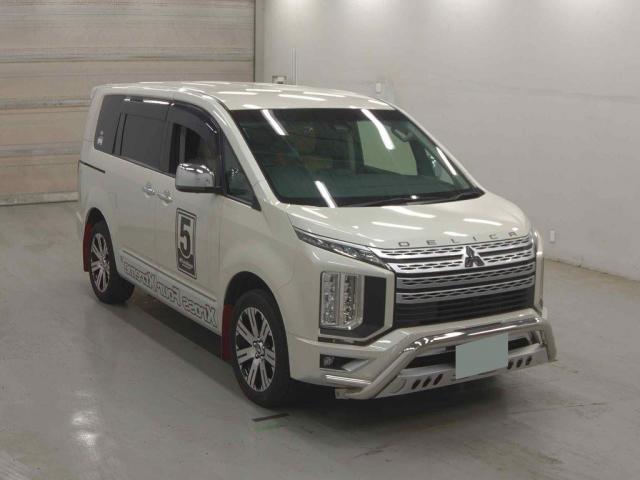 Ref:AUX-22980146 MITSUBISHI DELICA D:5 2020 1 2020 Mitsubishi Delica D:5 pearl diesel used car Japan export