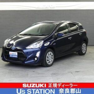 2016 Toyota Aqua blue gasoline used car Japan export