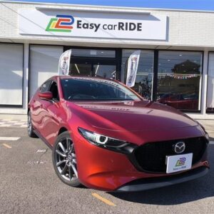 2019 Mazda Mazda3 Fastback red diesel used car Japan export