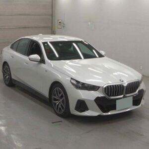 2024 Bmw 5 Series pearl diesel used car Japan export