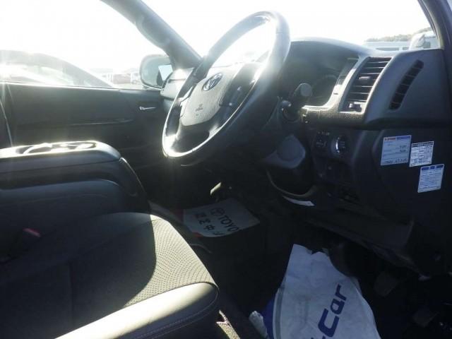 Ref:AUX-22981189 TOYOTA HIACE VAN 2019 4 Ref:AUX-22981189 TOYOTA HIACE VAN 2019 - Image 4