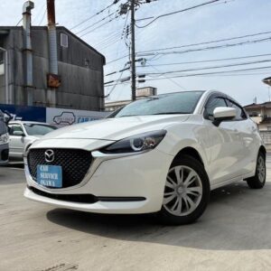 2021 Mazda Mazda2 white gasoline used car Japan export