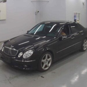 2005 Mercedes Benz E-Class black gasoline used car Japan export