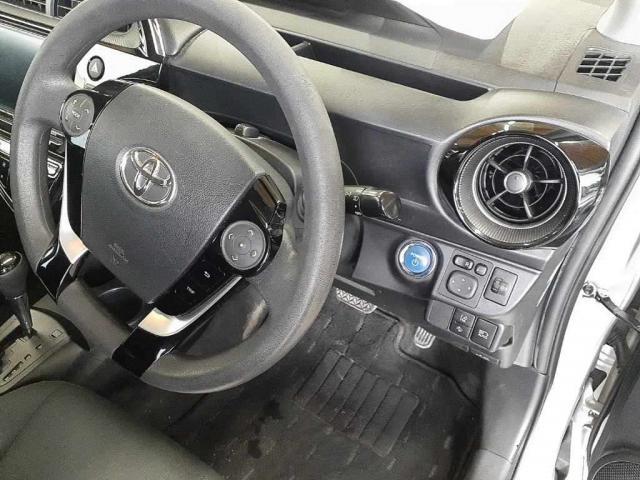 Ref:AUX-22995183 TOYOTA AQUA 2018 3 Ref:AUX-22995183 TOYOTA AQUA 2018 - Image 3