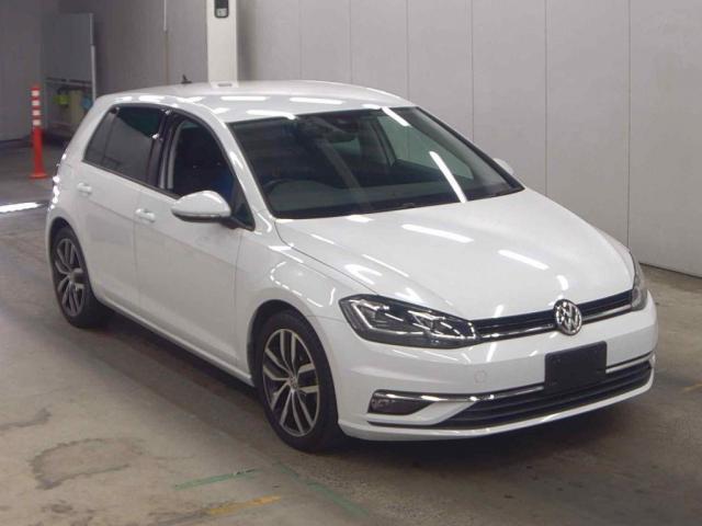 Ref:AUX-22995240 VOLKSWAGEN GOLF 2018 1 2018 Volkswagen Golf white gasoline used car Japan export