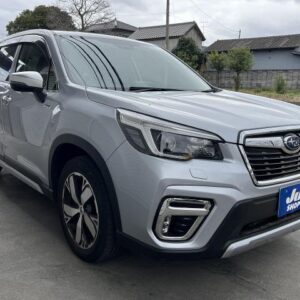 2021 Subaru Forester silver hybrid used car Japan export