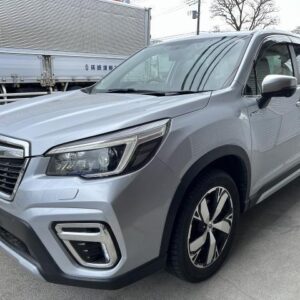 2021 Subaru Forester silver hybrid used car Japan export