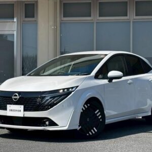 2025 Nissan Aura pearl gasoline used car Japan export
