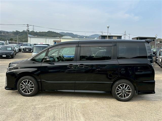 Ref:AUX-22999694 TOYOTA VOXY 2014 11 Ref:AUX-22999694 TOYOTA VOXY 2014 - Image 11