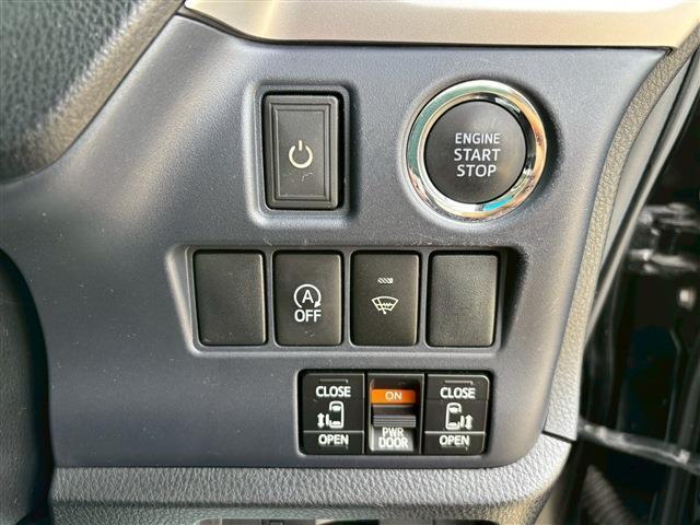 Ref:AUX-22999694 TOYOTA VOXY 2014 18 Ref:AUX-22999694 TOYOTA VOXY 2014 - Image 18