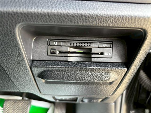 Ref:AUX-22999694 TOYOTA VOXY 2014 19 Ref:AUX-22999694 TOYOTA VOXY 2014 - Image 19