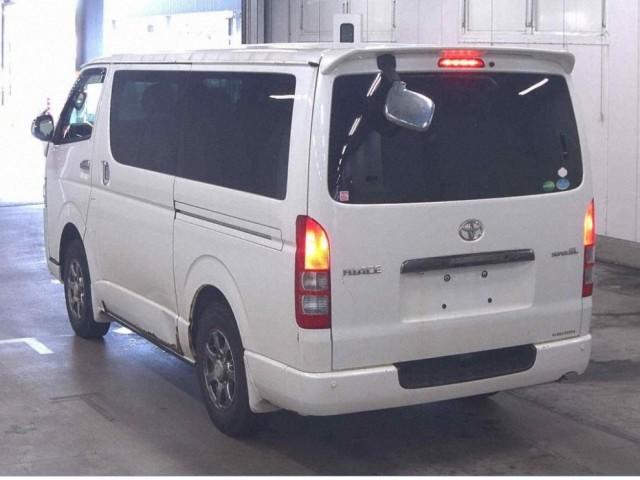 Ref:AUX-22999915 TOYOTA HIACE VAN 2018 2 Ref:AUX-22999915 TOYOTA HIACE VAN 2018 - Image 2