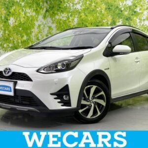 2019 Toyota Aqua pearl gasoline used car Japan export