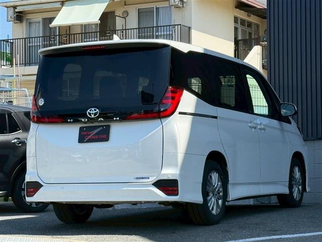 Ref:AUX-23015424 TOYOTA NOAH 2023 2 Ref:AUX-23015424 TOYOTA NOAH 2023 - Image 2