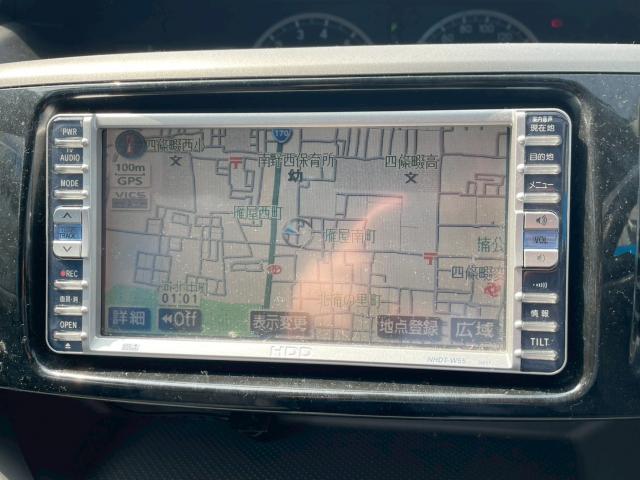 Ref:AUX-23015651 TOYOTA VOXY 2004 18 Ref:AUX-23015651 TOYOTA VOXY 2004 - Image 18