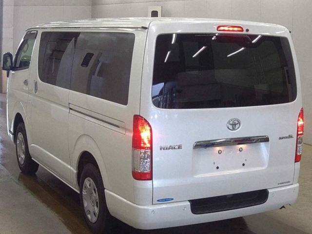 Ref:AUX-23019568 TOYOTA HIACE VAN 2023 2 Ref:AUX-23019568 TOYOTA HIACE VAN 2023 - Image 2