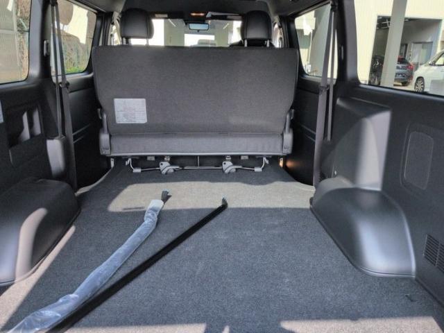 Ref:AUX-23019610 TOYOTA HIACE VAN 2025 3 Ref:AUX-23019610 TOYOTA HIACE VAN 2025 - Image 3