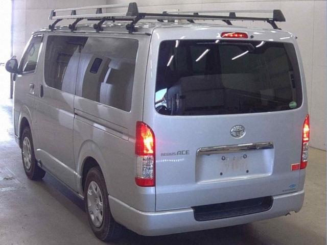 Ref:AUX-23019780 TOYOTA HIACE VAN 2017 2 Ref:AUX-23019780 TOYOTA HIACE VAN 2017 - Image 2