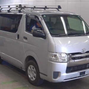 2017 Toyota Hiace Van silver diesel used car Japan export