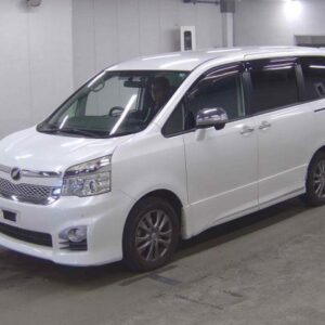 2013 Toyota Voxy pearl gasoline used car Japan export