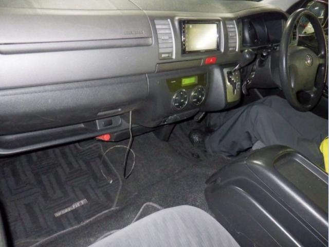 Ref:AUX-23019855 TOYOTA HIACE VAN 2013 4 Ref:AUX-23019855 TOYOTA HIACE VAN 2013 - Image 4