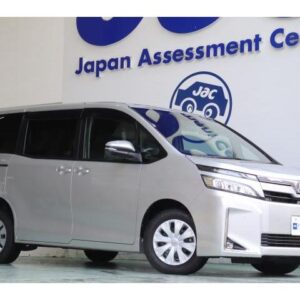 2019 Toyota Voxy silver gasoline used car Japan export