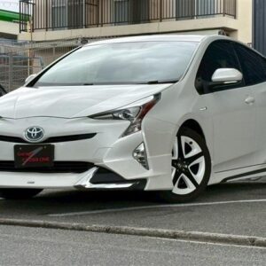 2016 Toyota Prius white gasoline used car Japan export