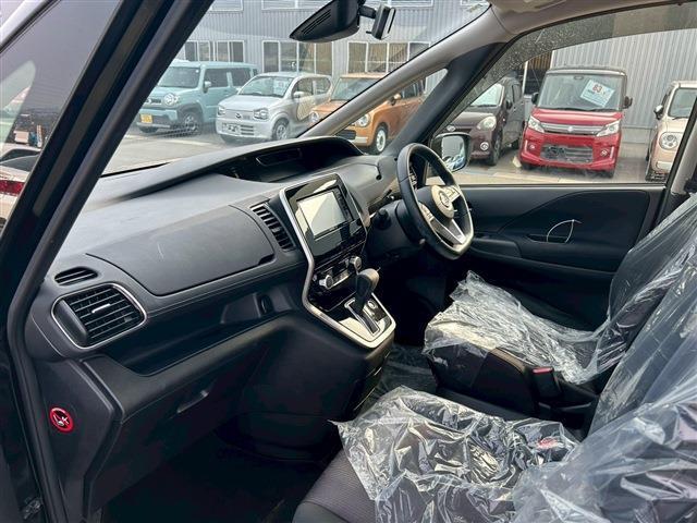 Ref:AUX-23027712 NISSAN SERENA 2017 12 Ref:AUX-23027712 NISSAN SERENA 2017 - Image 12