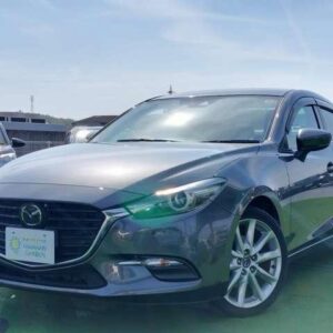 2018 Mazda Axela gray diesel used car Japan export