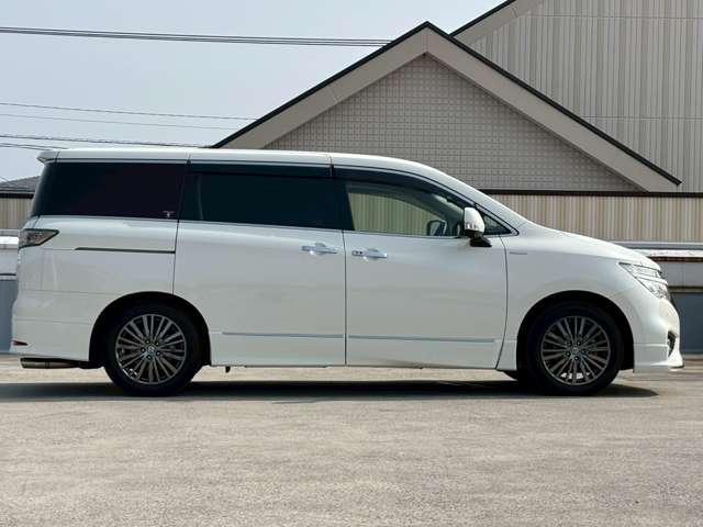Ref:AUX-23032825 NISSAN ELGRAND 2018 2 Ref:AUX-23032825 NISSAN ELGRAND 2018 - Image 2