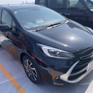 2025 Toyota Aqua black hybrid used car Japan export
